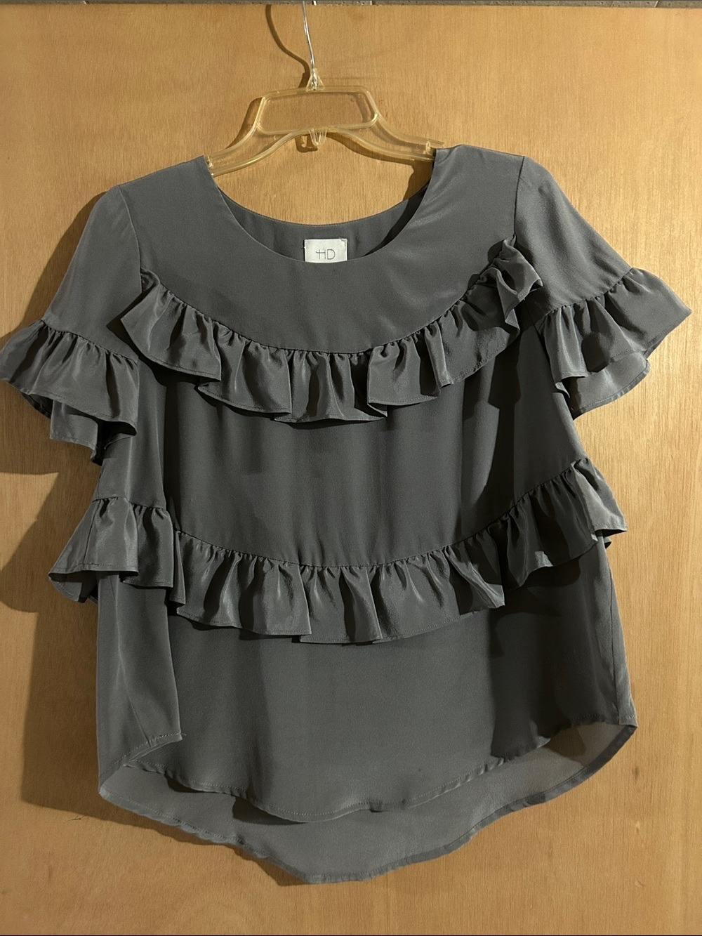 HD in Paris 100% Silk Ruffled Short Sleeve Blouse - Gray